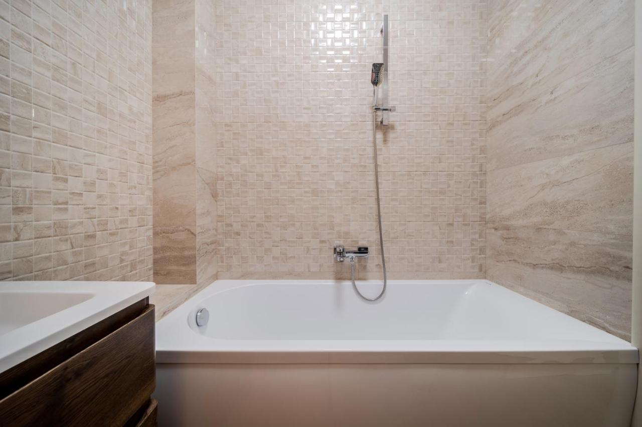 Inshiapartments On Kovzhuna Str リヴィウ エクステリア 写真