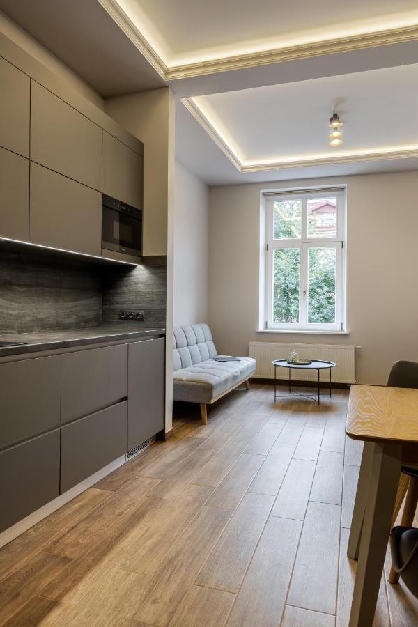 Inshiapartments On Kovzhuna Str リヴィウ エクステリア 写真
